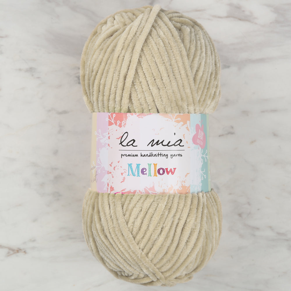 La Mia Mellow Chenille Yarn, Beige  - 957